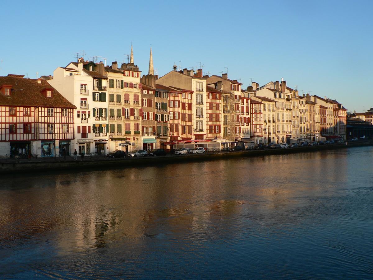 B&B Hotel Bayonne Luaran gambar